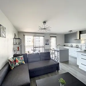  Appartement & Cosy, Charcot- Wifi - Lave Linge - Balcon - Parking